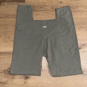 ONER ACTIVE Soft Motion Olive Green Leggings
